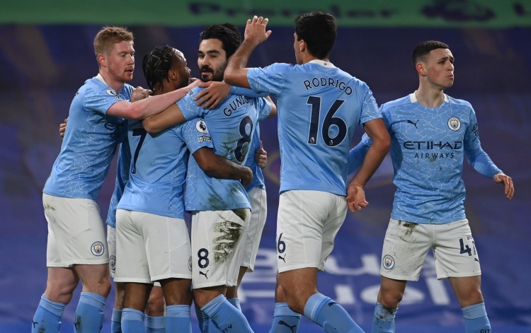 拜仁连续19场德甲主场进球2+，上一次没做到正是对阵勒沃库森（拜仁德甲主场已19连场至少2球，上次未达成的对手正是勒沃库森）