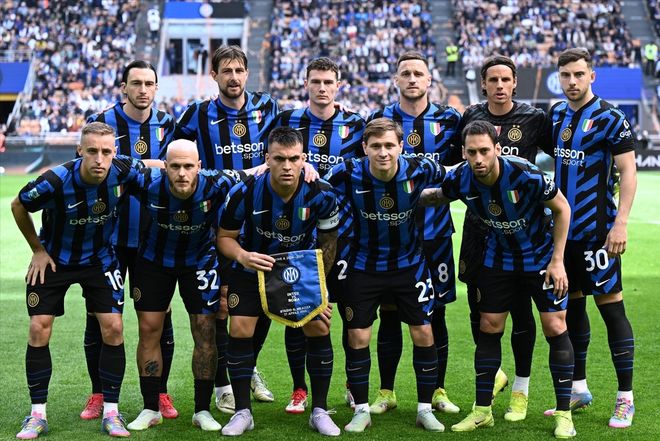 欧冠最年轻连续三场破门选手排行榜：卡尔力压姆巴佩...（欧冠连续三场进球最年轻球员榜：卡尔居首，姆巴佩位列次席）